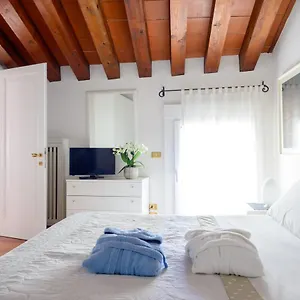 Deluxe Isola Di Mezzo , Treviso Italy