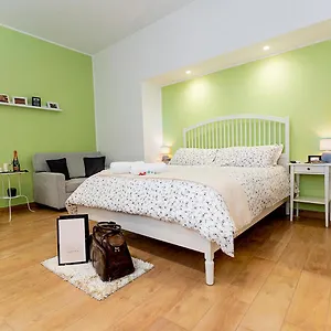 Vico Milano 18 , Naples Italy